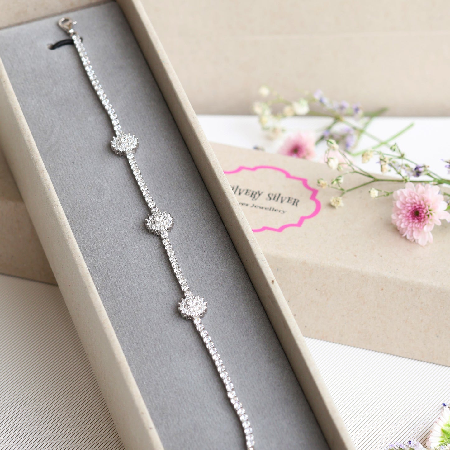 Flower Detail Cubic Zircon Silver Bracelet