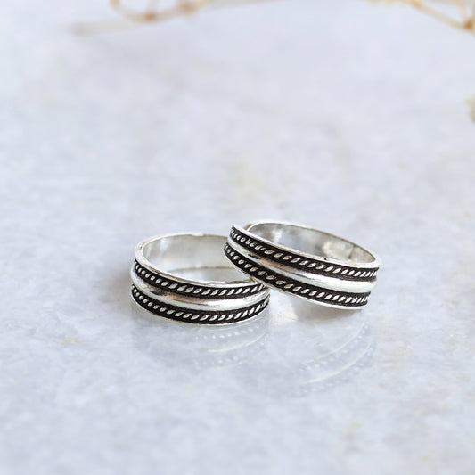 Double Wire Detail Toe Ring